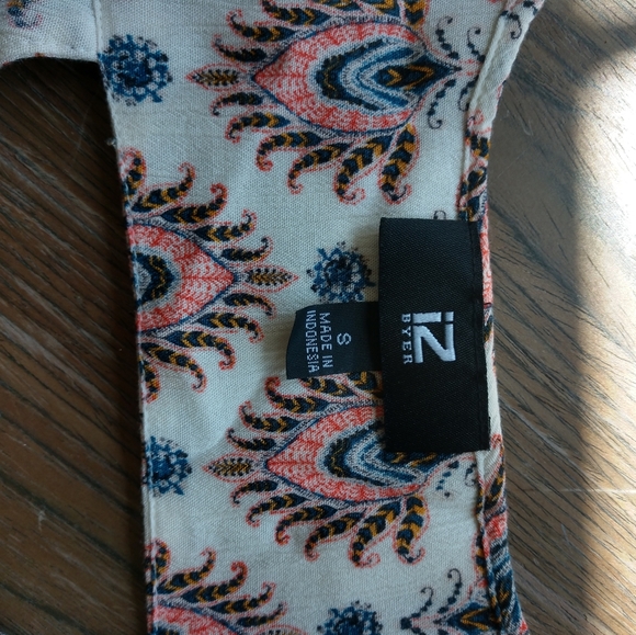 Iz Byer women's cold shoulder top small - Picture 7 of 9